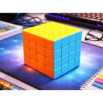 Cub de viteză 4X4, dexteritate logică, puzzle strategic educațional, cub pentru exerciții de memorie și concentrare, joc logic pentru antrenamentul minții, cub puzzle 3D pentru iubitorii de puzzle-uri, cub pentru dezvoltarea abilităților manuale și percepției, cub de viteză clasic cu mecanism de rotație lină, cub logic colorat pentru distracție și învățare, puzzle anti-stres pentru acasă și călătorii, idee de cadou pentru fani ai jocurilor logice. - Image 9