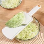 Feliator și tocător de varză | Ustensilă de bucătărie durabilă din oțel inoxidabil pentru prepararea salatelor | Mâner ergonomic, răzătoare și tăietor eficient de legume | Ideal pentru varză, castraveți, morcovi | Include recipient de depozitare | Perfect pentru gătit acasă - Image 2